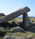 Coetan-Arthurn,-St-David's-Head